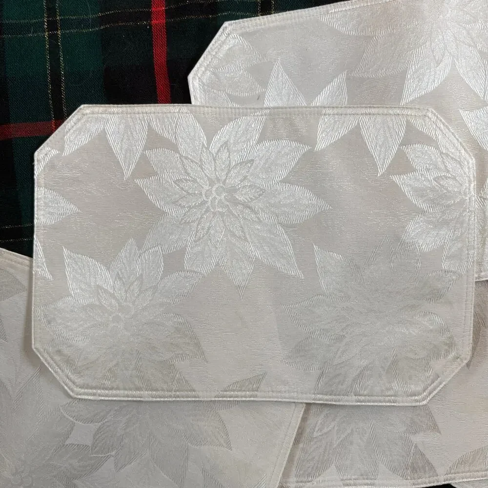 Set of 7 White Woven Poinsettia Pattern Placemats with Cut Corners‎